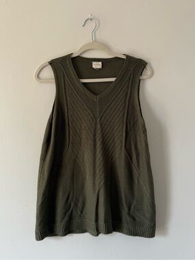 Chico’s Olive Green Oversized Knit Sweater Vest Tank